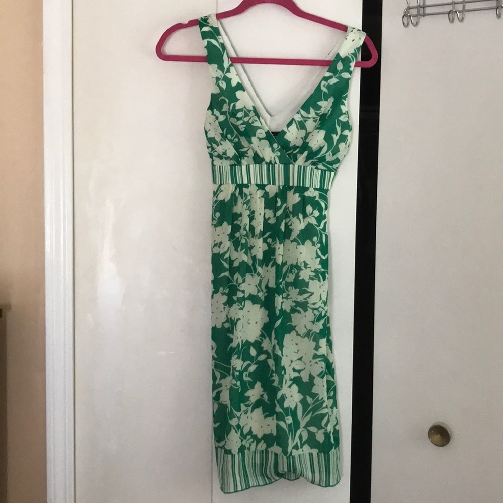 Stunning green and white dress - good condition